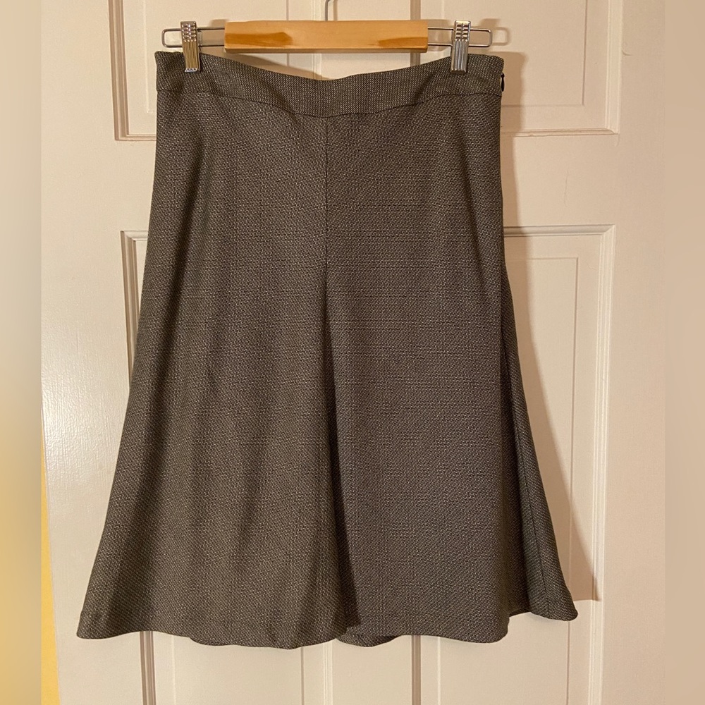 Banana Republic brown and gray herringbone skirt, size 4
